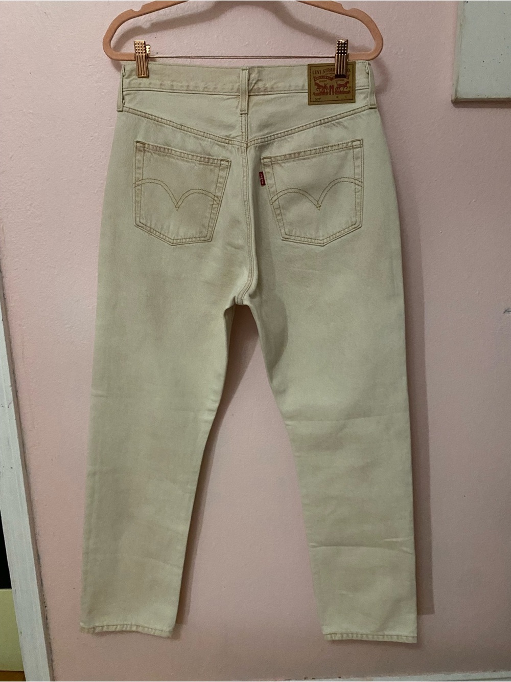 Vintage Levi’s 501 jeans in oatmeal - Picture 2 of 5